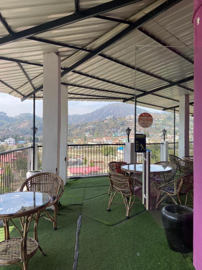 Siddhi Vinayak Hotel And Banquet Bhīm Tāl エクステリア 写真