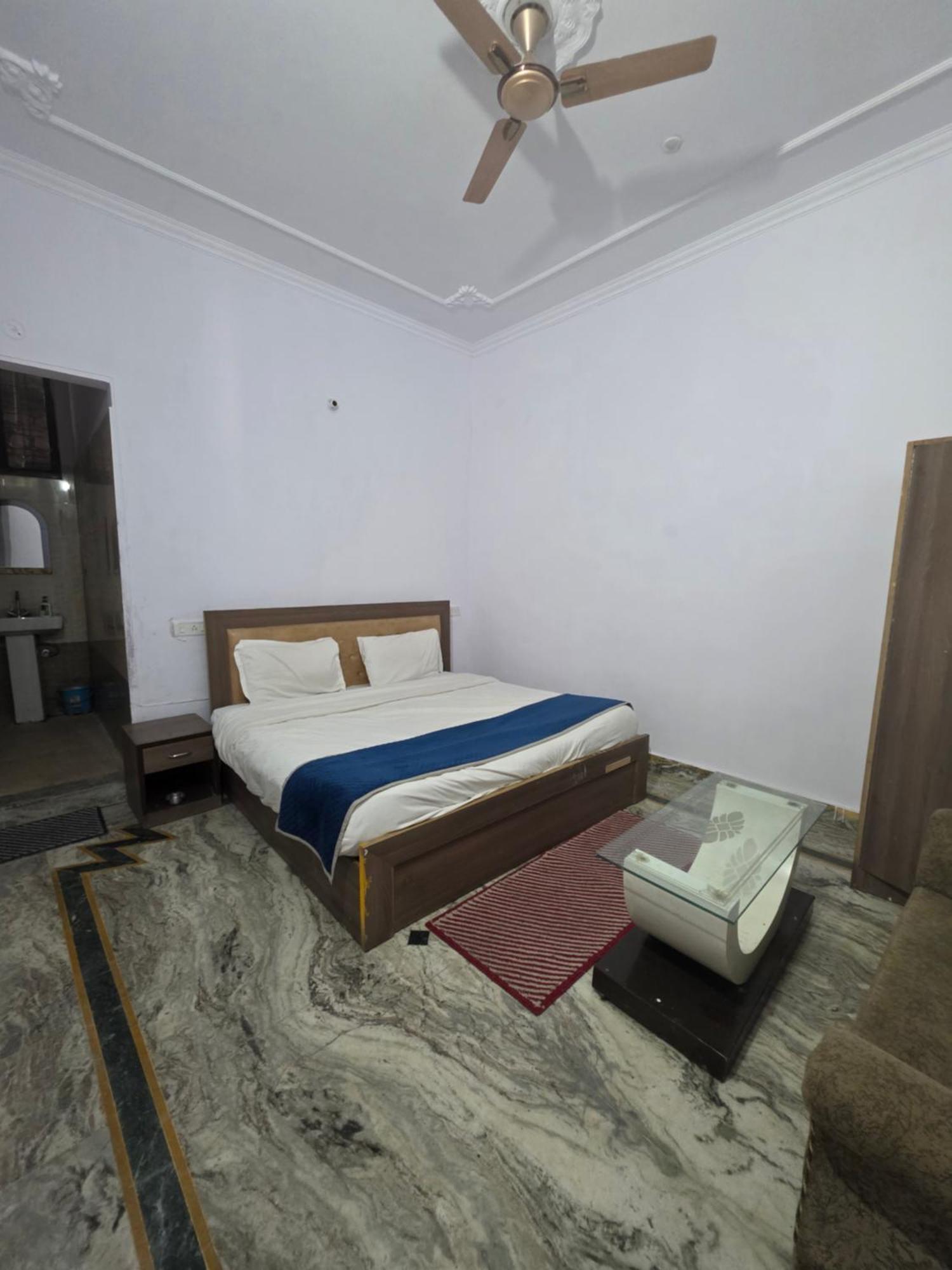 Siddhi Vinayak Hotel And Banquet Bhīm Tāl エクステリア 写真